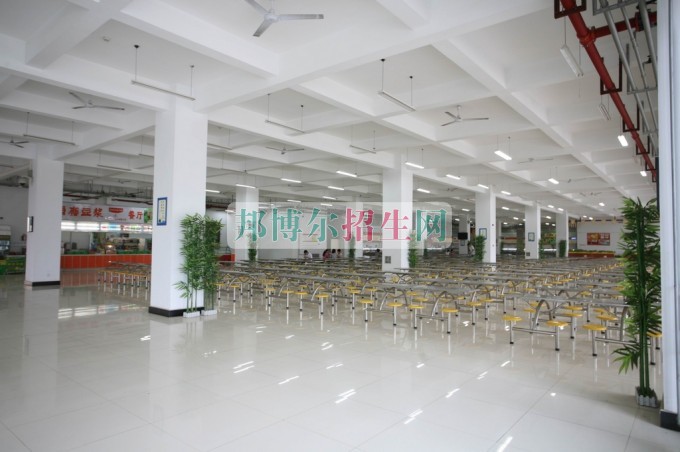 河南財(cái)政稅務(wù)高等專(zhuān)科學(xué)校宿舍條件