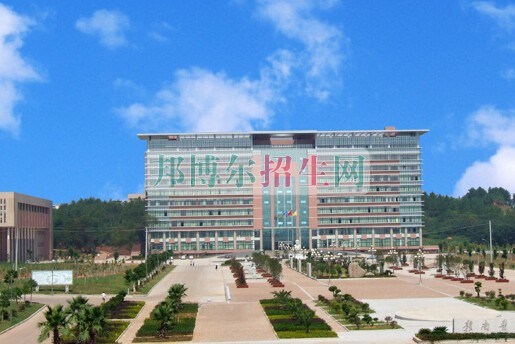 贛南醫學院