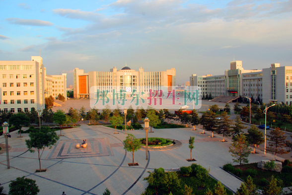包頭職業技術學院?？圃盒閹讓? width=