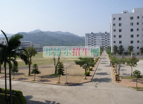 泉州經貿職業(yè)技術學院是幾專