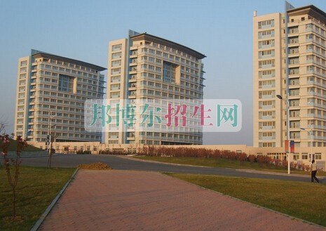 大連鐵路衛生學校
