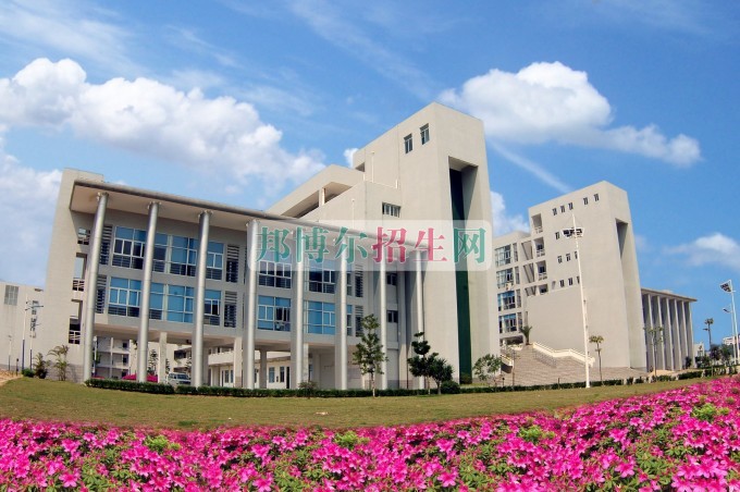 福州軟件職業(yè)技術(shù)學(xué)院是幾專(zhuān)