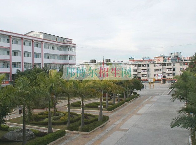 云南省普洱衛生學校
