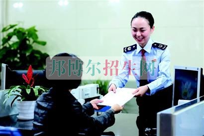 初中畢業能上稅務嗎