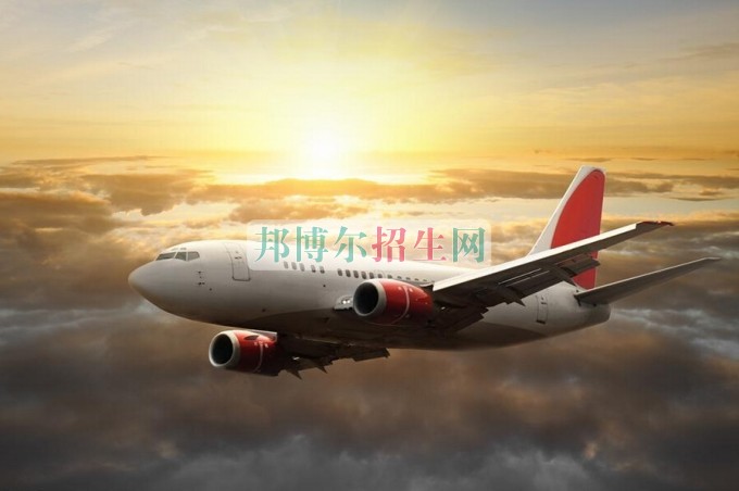 高中畢業可以學航空服務嗎