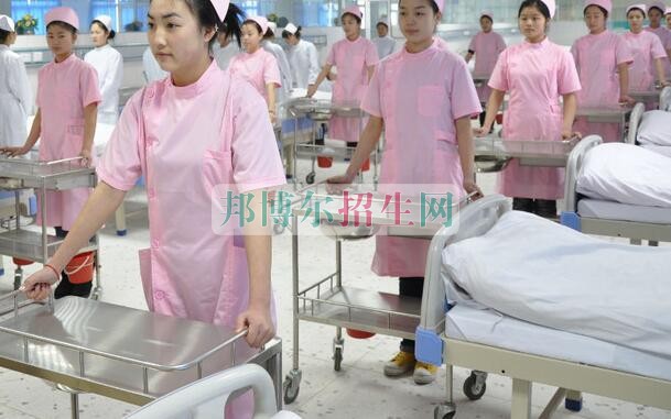 初中畢業能學護理嗎