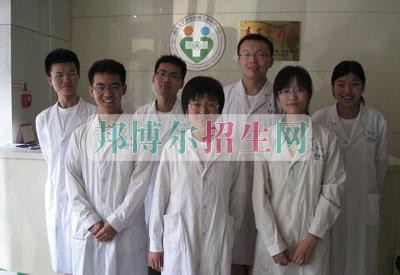 高中畢業學口腔醫學好嗎