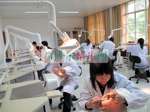 中專口腔醫學可以考大專嗎