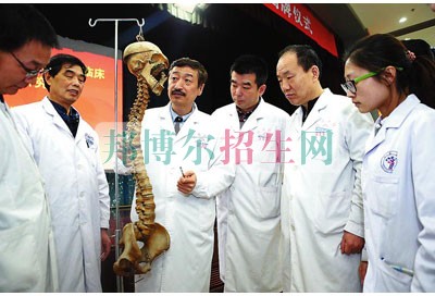  初中畢業可以去學臨床醫學嗎
