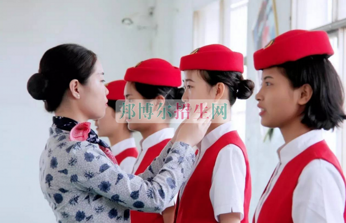 成都有高鐵乘務的大專大學