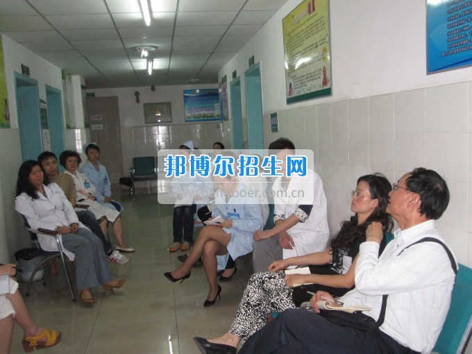 成都哪個學校有衛生信息管理