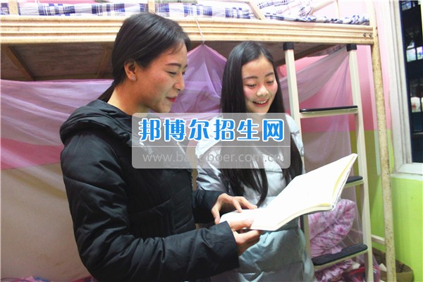 成都希望幼師學校是責任？更是一種愛！