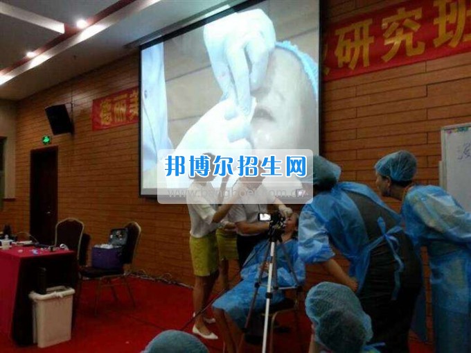 成都美容技術比較好的大專學校
