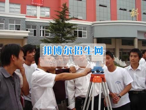 成都哪所建筑裝飾工程技術學校好