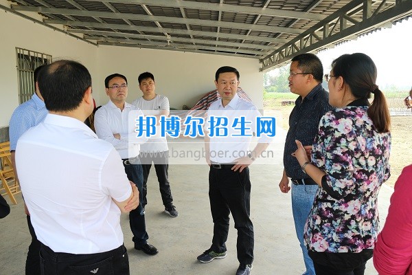 2017年成都農(nóng)業(yè)科技職業(yè)學院召開“校地合作、共建園區(qū)”專題會