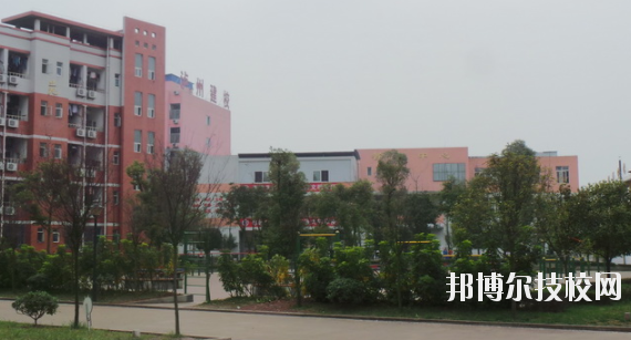 四川省瀘縣建筑職業中專學校6