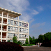 江西醫藥學校