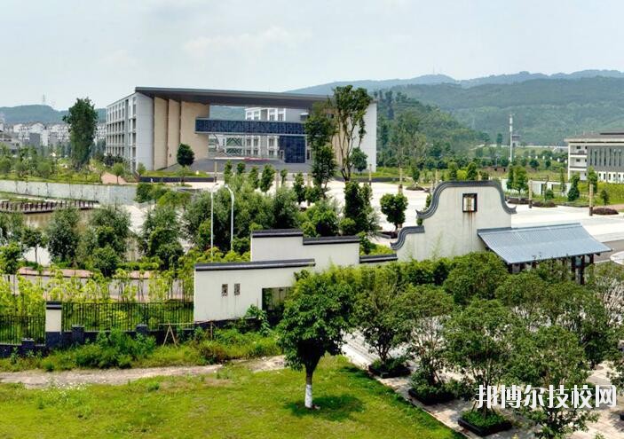 重慶兩江職業(yè)教育中心2020年報名條件、招生要求、招生對象