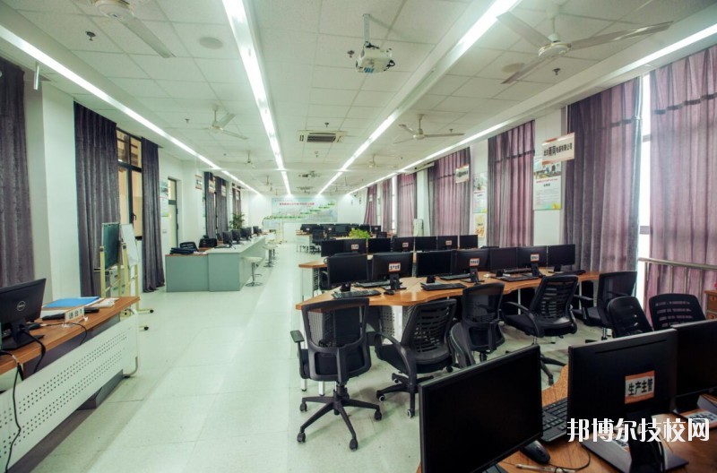 溫州市財稅會計學(xué)校2020年宿舍條件