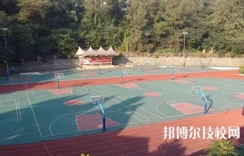 四川儀表工業(yè)學(xué)校2020年報(bào)名條件、招生要求、招生對(duì)象