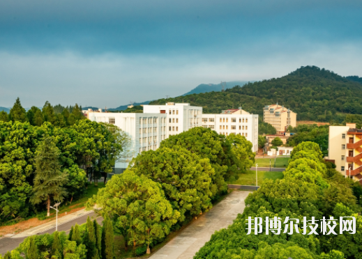 安徽理工學校3