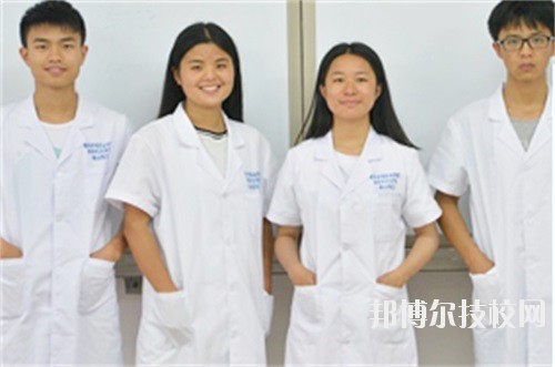 成都成醫(yī)一附院護(hù)士學(xué)校2020年報(bào)名條件、招生要求、招生對象