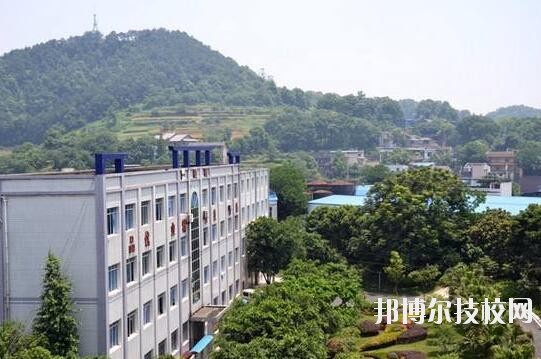 重慶光華女子職業中等專業學校地址在哪里