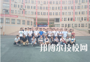 贛州工業職業中等專業學校2020年招生辦聯系電話