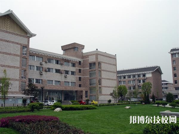 浙江藝術(shù)職業(yè)學院2020年招生辦聯(lián)系電話