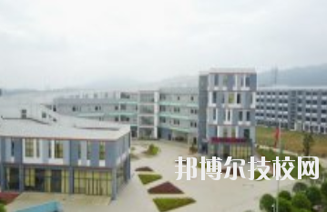 江西輕工業(yè)高級(jí)技工學(xué)校2020年學(xué)費(fèi)、收費(fèi)多少