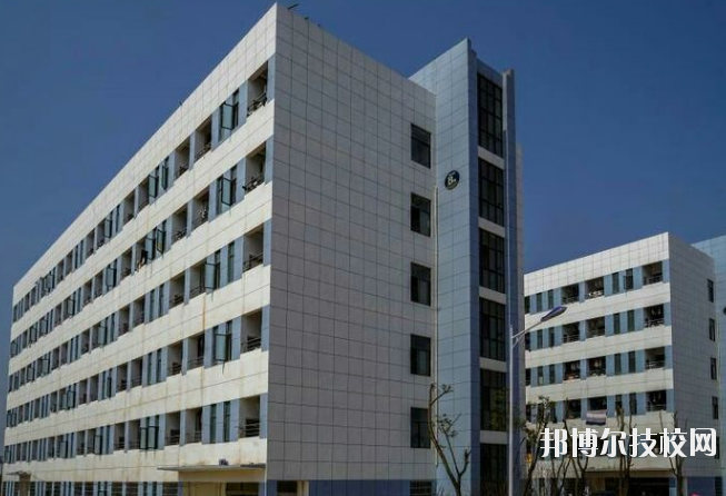 鄱陽衛(wèi)生學校2020年報名條件、招生要求、招生對象 