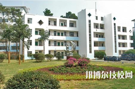  上高職業(yè)技術(shù)學(xué)校怎么樣、好不好