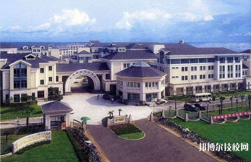 成都市育華職業(yè)學(xué)校2020年報(bào)名條件、招生要求、招生對象
