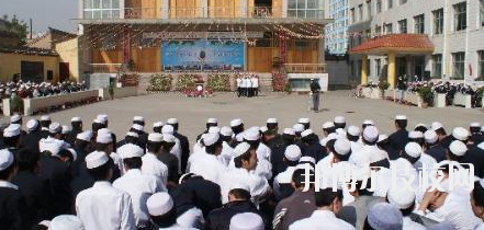 臨夏外國(guó)語(yǔ)學(xué)校2020年有哪些專(zhuān)業(yè)