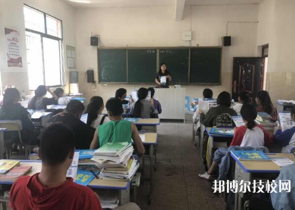 安順機械工業(yè)學校2020年報名條件、招生要求、招生對象