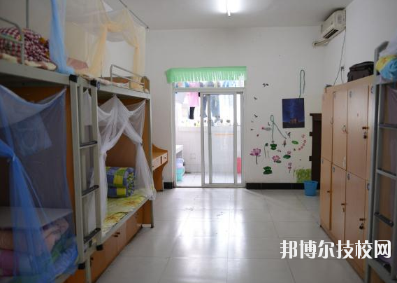 重慶石柱職業教育中心2020年宿舍條件