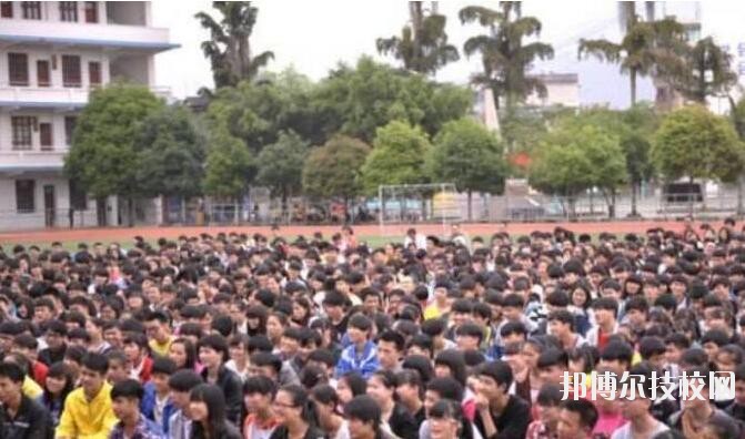 荔波職業(yè)高級(jí)中學(xué)2020年報(bào)名條件、招生要求、招生對(duì)象