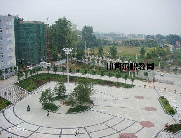 來鳳中等職業技術學校怎么樣、好不好
