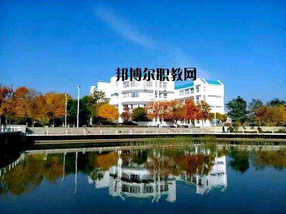 利川民族中等職業(yè)技術(shù)學(xué)校2020年報名條件、招生要求、招生對象