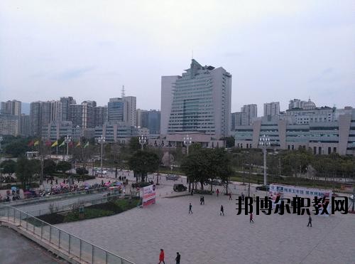 達州中醫(yī)學(xué)校2020年報名條件、招生要求、招生對象