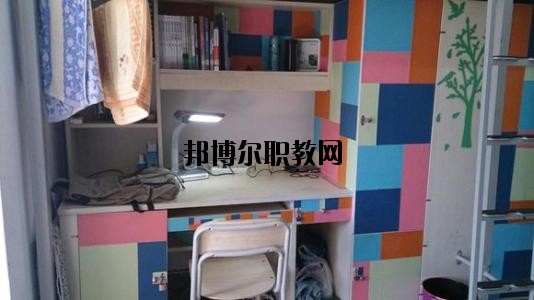 威信縣職業高級中學2020年宿舍條件