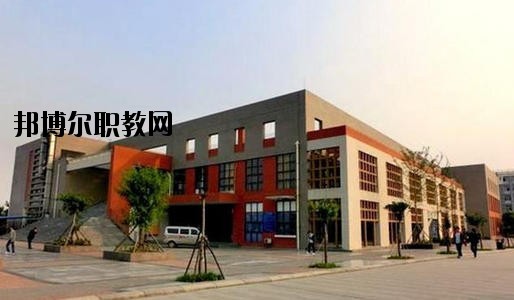 貴陽市經(jīng)濟(jì)貿(mào)易中等專業(yè)學(xué)校2020年報名條件、招生要求、招生對象