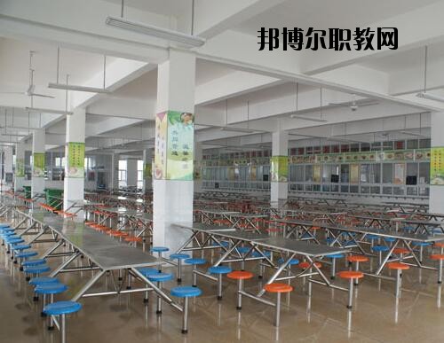 羅山中等職業學校2021年宿舍條件