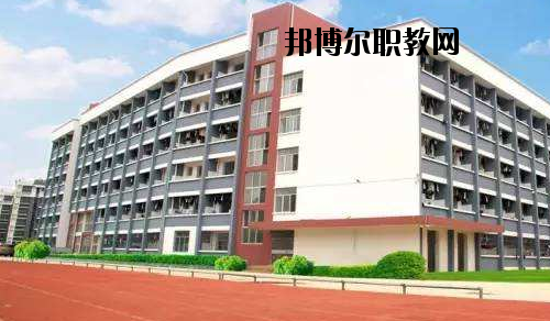 廣西商業(yè)技師學(xué)院2020年報名條件、招生要求、招生對象