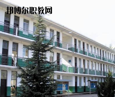 雙柏縣職業高級中學2020年報名條件、招生要求、招生對象