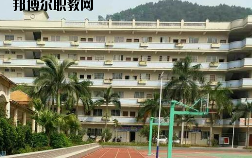 梧州西南中等專業學校2020年報名條件、招生要求、招生對象