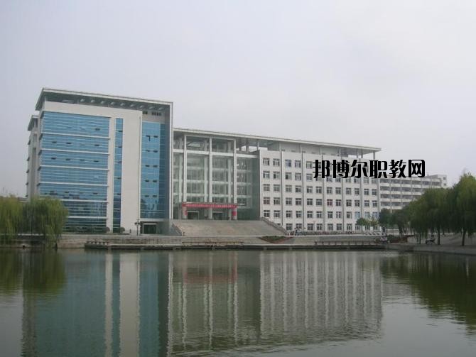 元謀縣職業(yè)高級(jí)中學(xué)2020年學(xué)費(fèi)、收費(fèi)多少