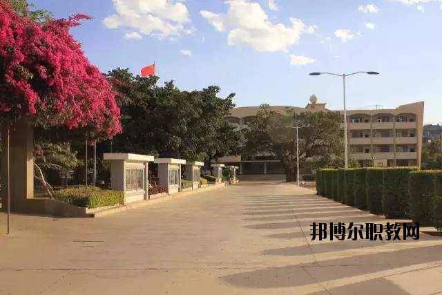 元謀縣職業高級中學2020年報名條件、招生要求、招生對象