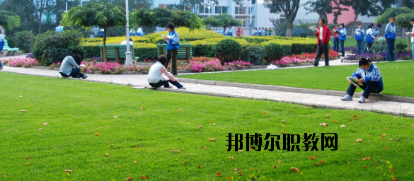甘肅工業(yè)技師學(xué)院2020年報(bào)名條件、招生要求、招生對(duì)象