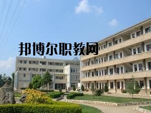 祿豐縣職業(yè)高級中學2020年報名條件、招生要求、招生對象